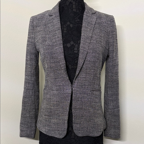 H&M Jackets & Blazers - H&M Classic Black and Gray Blazer